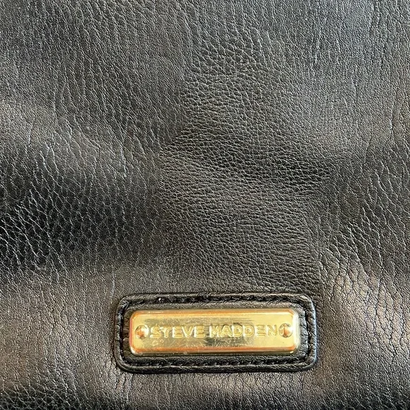 Steve Madden - Picture 2 of 5